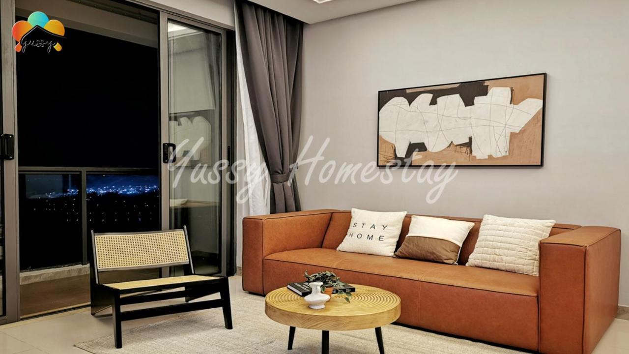 Yussy 2 Bedroom Sea View Condo At R&F Princess Cove Johor Bahru Luaran gambar