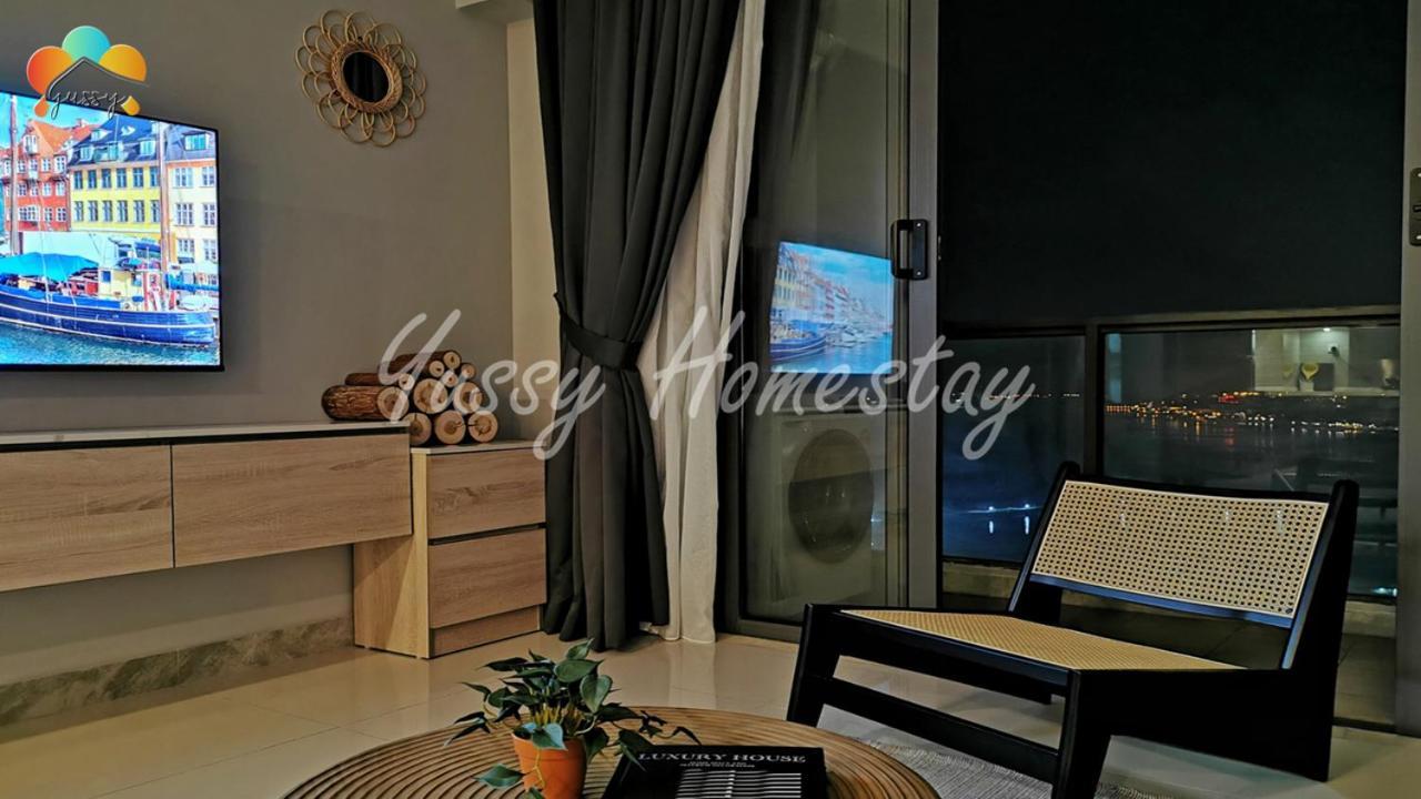 Yussy 2 Bedroom Sea View Condo At R&F Princess Cove Johor Bahru Luaran gambar