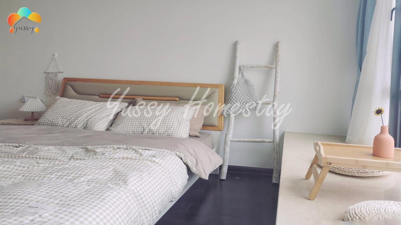 Yussy 2 Bedroom Sea View Condo At R&F Princess Cove Johor Bahru Luaran gambar