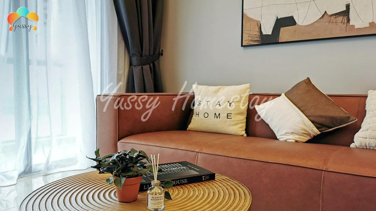 Yussy 2 Bedroom Sea View Condo At R&F Princess Cove Johor Bahru Luaran gambar
