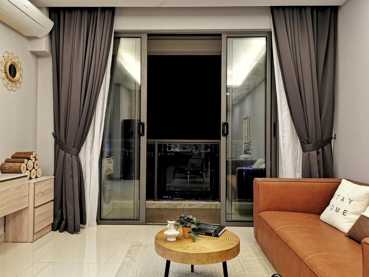 Yussy 2 Bedroom Sea View Condo At R&F Princess Cove Johor Bahru Luaran gambar