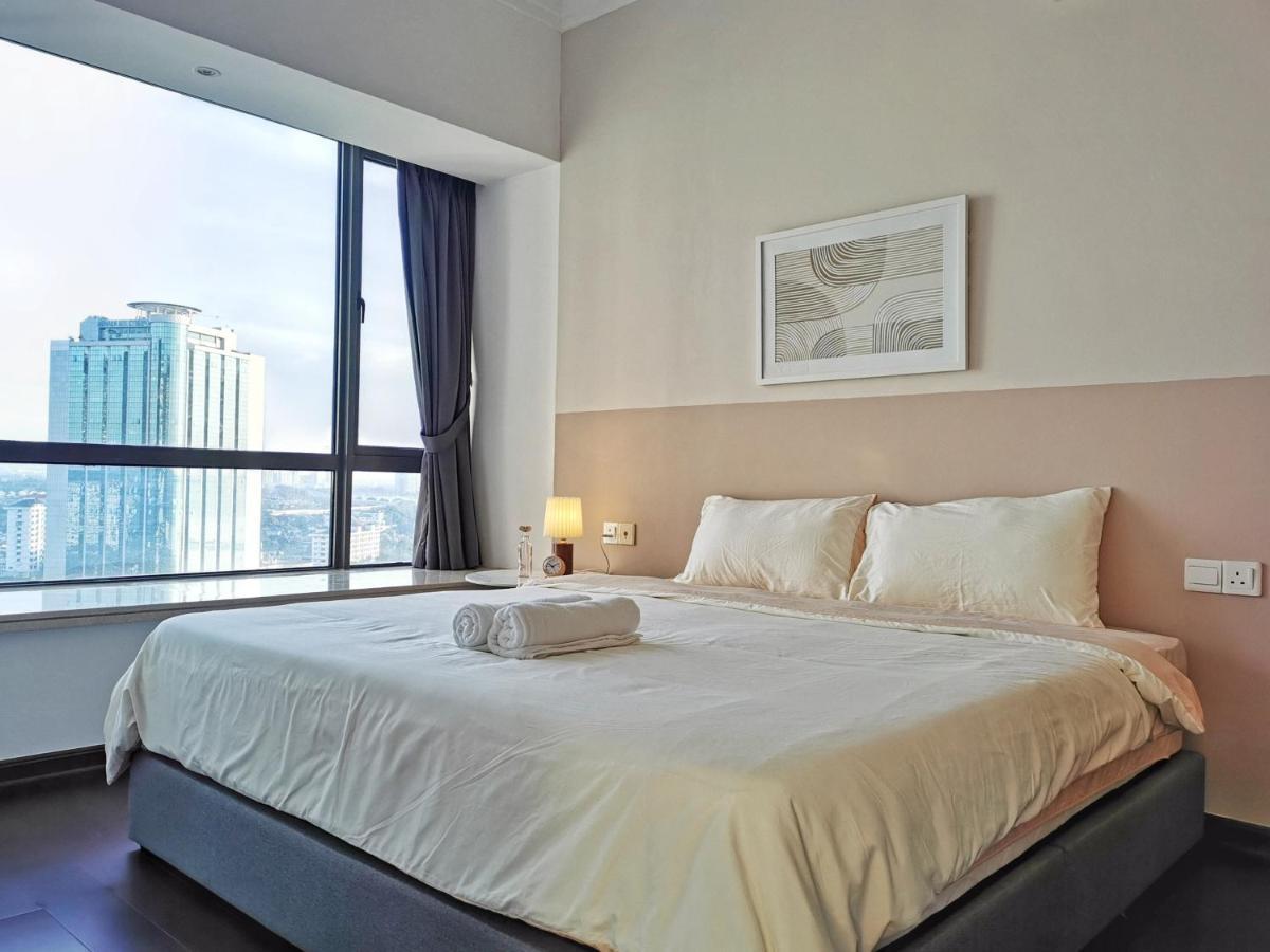 Yussy 2 Bedroom Sea View Condo At R&F Princess Cove Johor Bahru Luaran gambar