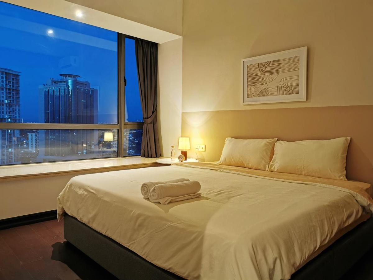 Yussy 2 Bedroom Sea View Condo At R&F Princess Cove Johor Bahru Luaran gambar