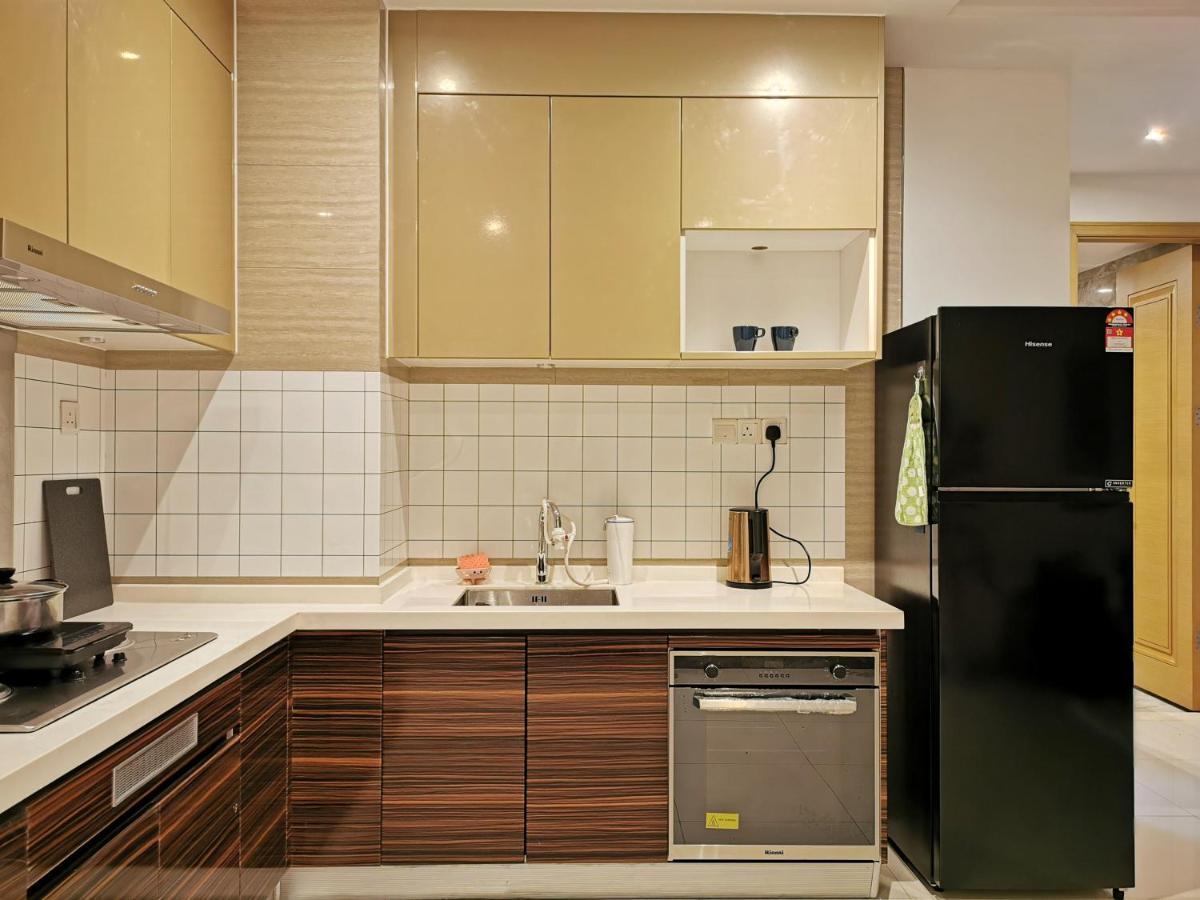 Yussy 2 Bedroom Sea View Condo At R&F Princess Cove Johor Bahru Luaran gambar